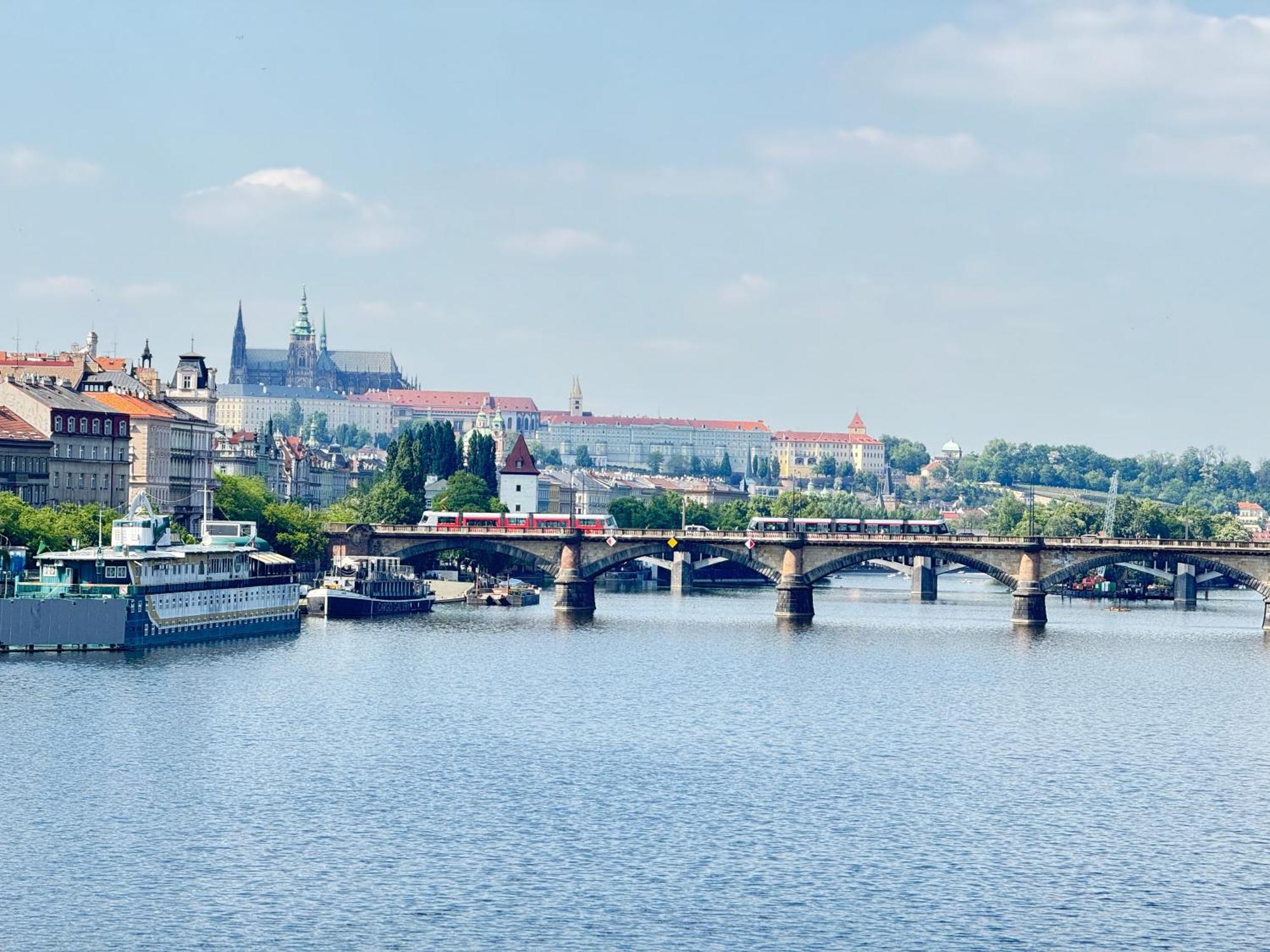 Free Parking - Cozy Apartment Near Vysehrad Railway Bridge Praga Exterior foto